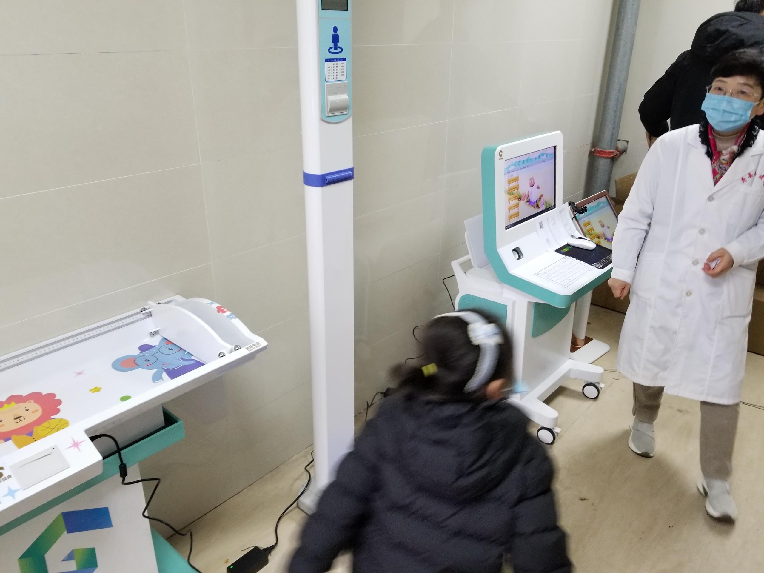 儿童身高测量仪厂家国康提示骨龄与身高相符,但个子和年龄不匹配该怎么办？